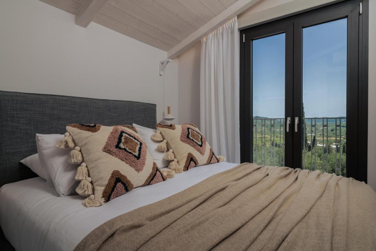 - Heated Pool With Stunning Views, By Zantewize Villa