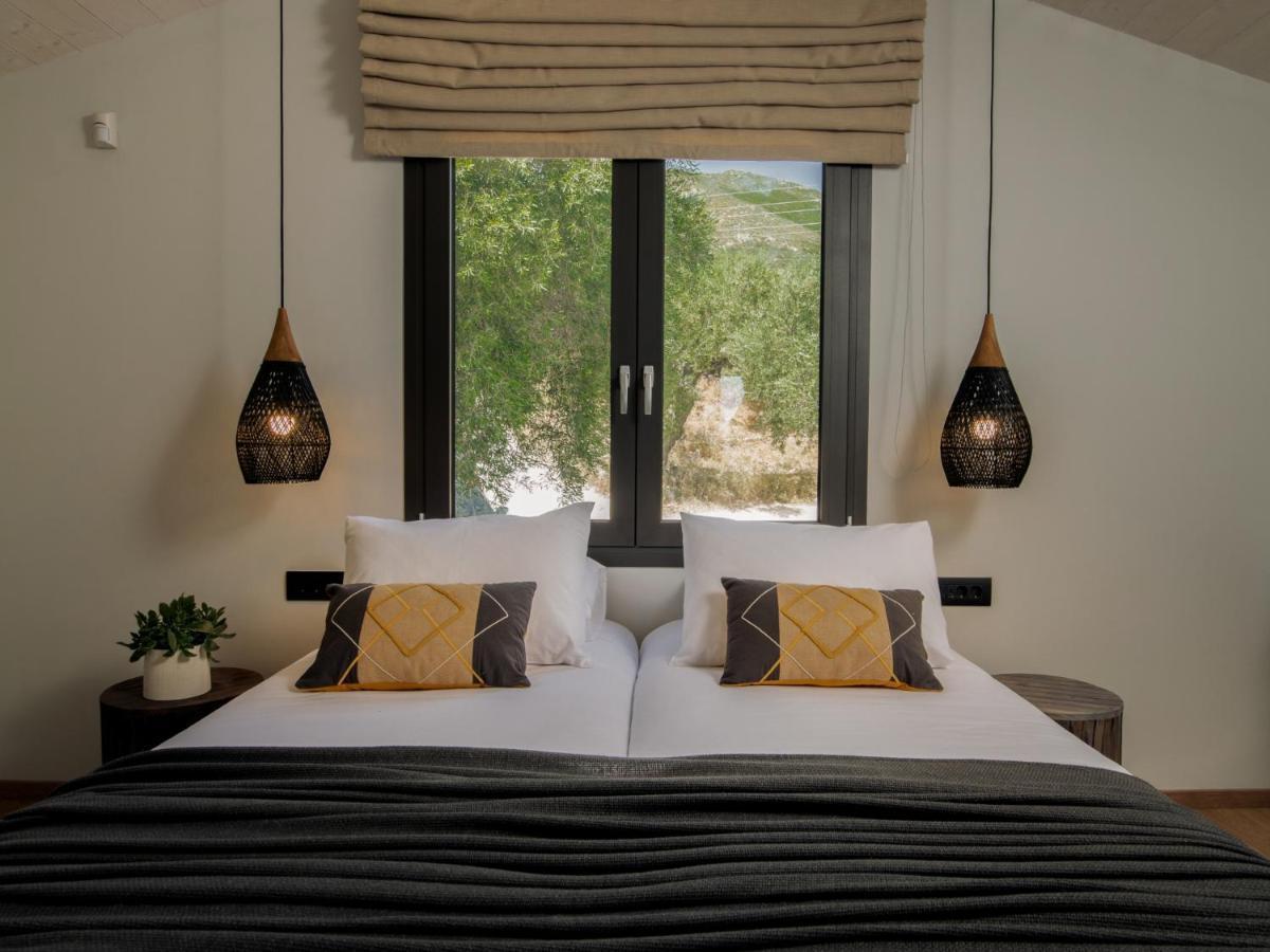 Villa - Heated Pool With Stunning Views, By Zantewize *