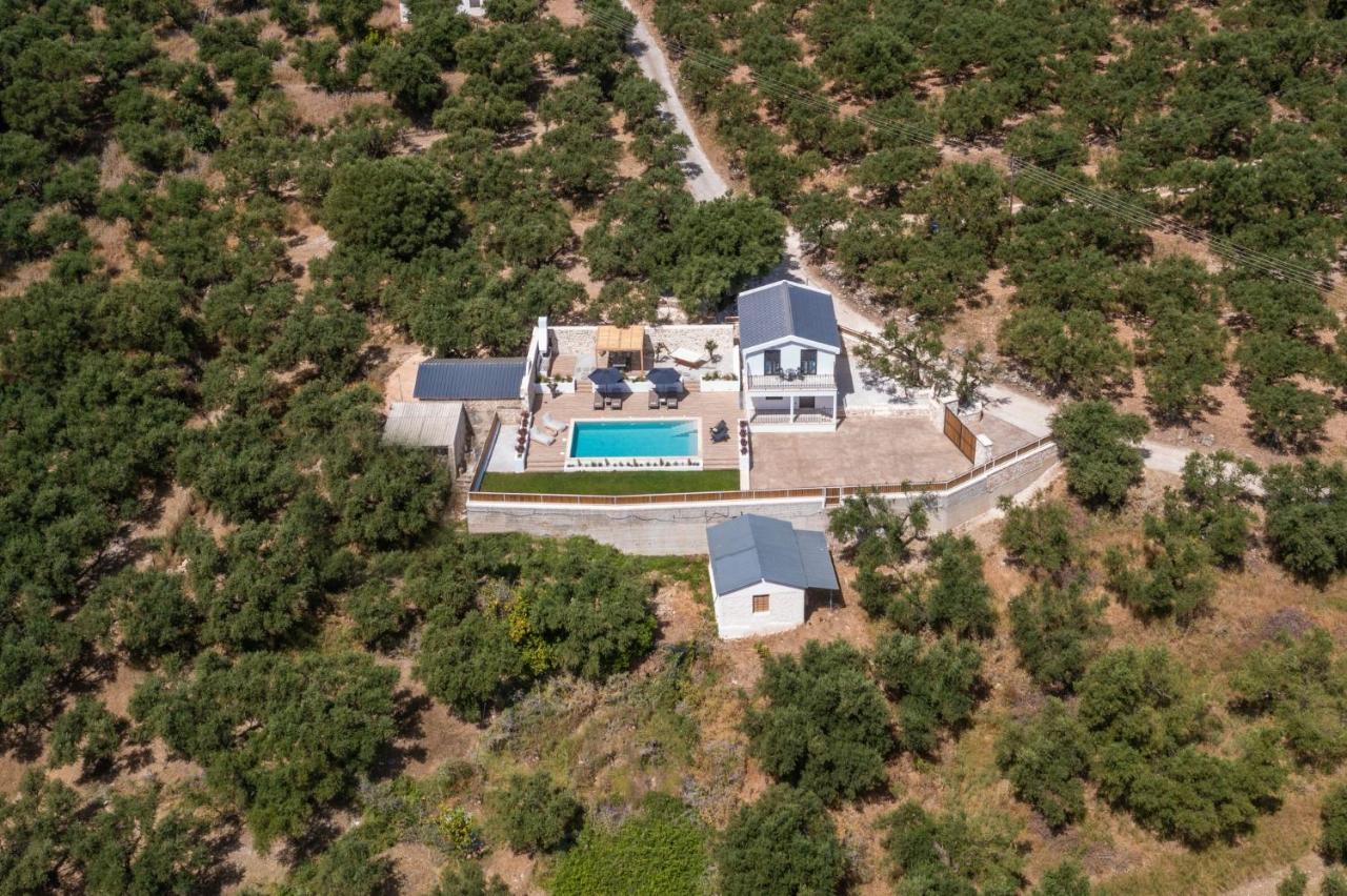 - Heated Pool With Stunning Views, By Zantewize Vila *